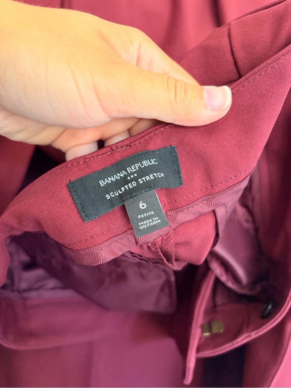 NWOT Women’s Suit from Banana Republic - Picture 2 of 5